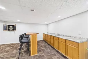 912 Chelsea Ave, Rockford, IL 61107 - Photo 45