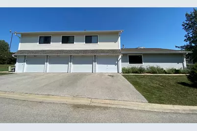333 Regatta Point, Schaumburg, IL 60194 - Photo 1