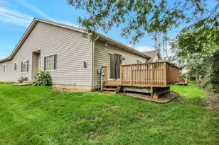 1321 Dancing Bear Ln, Elgin, IL 60120 - Photo 33