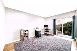 3541 S Prairie Ave, Chicago, IL 60653 - Photo 17