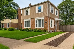 744 Manchester Ave, Westchester, IL 60154 - Photo 1