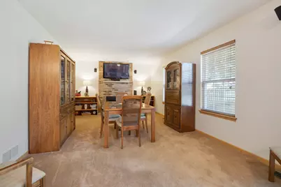 181 W Prairiefield Avenue, Cortland, IL 60112 - Photo 19