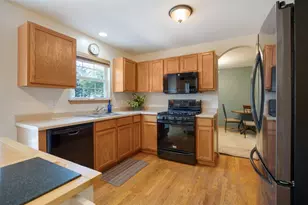 181 W Prairiefield Ave, Cortland, IL 60112 - Photo 17