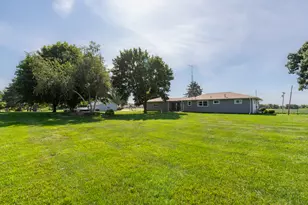 37310 87th St, Burlington, WI 53105 - Photo 5