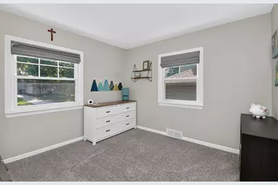4608 Pershing Avenue, Downers Grove, IL 60515 - Photo 15