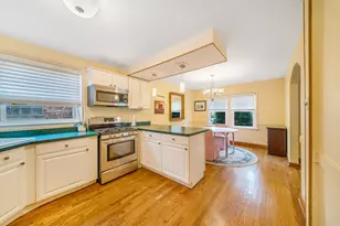 6739 S Kedvale Ave, Chicago, IL 60629 - Photo 9