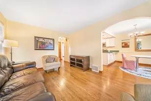 6739 S Kedvale Ave, Chicago, IL 60629 - Photo 5