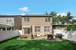 8815 S Talman Ave, Evergreen Park, IL 60805 - Photo 29