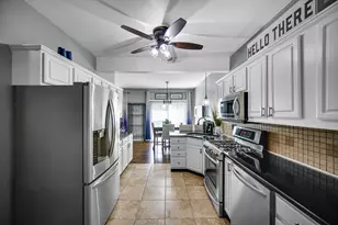 8815 S Talman Ave, Evergreen Park, IL 60805 - Photo 7