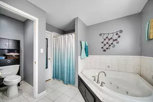 8815 S Talman Ave, Evergreen Park, IL 60805 - Photo 13