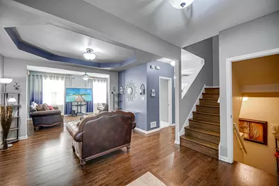 8815 S Talman Avenue, Evergreen Park, IL 60805 - Photo 3