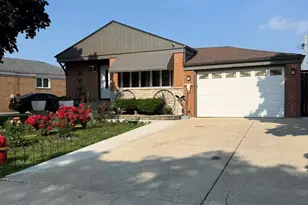 8207 S Kostner Ave, Chicago, IL 60652 - Photo 1