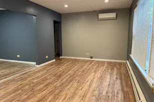 1727 W North Shore Ave, Chicago, IL 60626 - Photo 3