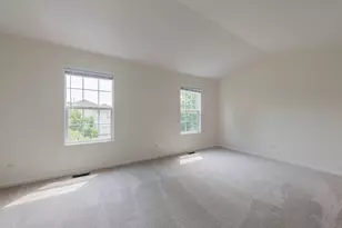 [Address not provided], Elgin, IL 60120 - Photo 15