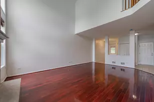 [Address not provided], Elgin, IL 60120 - Photo 5