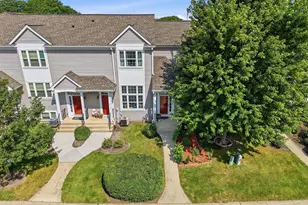 2917 Shelly Ln, Aurora, IL 60504 - Photo 3