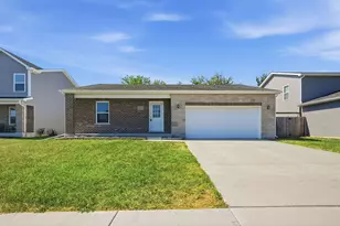 812 Western Avenue, Braidwood, IL 60408 - Photo 3