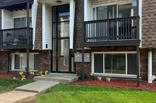 10620 Brooks Ln, Chicago Ridge, IL 60415 - Photo 1