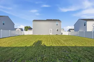4461 Sarasota Ave, Yorkville, IL 60560 - Photo 17