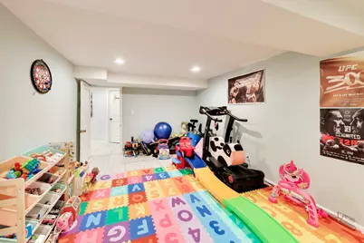 772 Buckingham Court, Hoffman Estates, IL 60169 - Photo 23