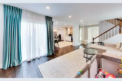 772 Buckingham Court, Hoffman Estates, IL 60169 - Photo 9