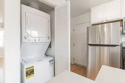 2914 W Berwyn Street #2, Chicago, IL 60625 - Photo 3