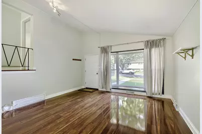 436 N Fulton Avenue, Villa Park, IL 60181 - Photo 5
