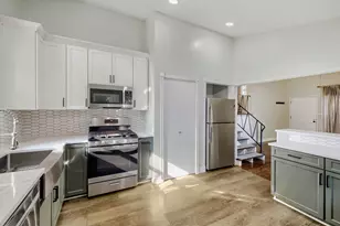 436 N Fulton Ave, Villa Park, IL 60181 - Photo 3