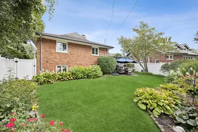 110 S Herbert Road, Riverside, IL 60546 - Photo 33