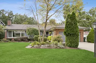 110 S Herbert Rd, Riverside, IL 60546 - Photo 3