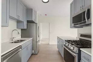 645 N Kingsbury St, Chicago, IL 60654 - Photo 5