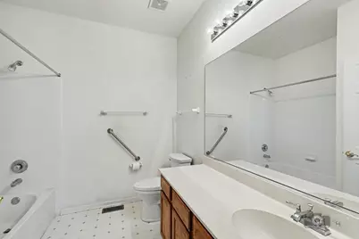 21331 Windsor Lake Lane, Crest Hill, IL 60403 - Photo 13