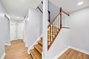 2018 Quaker Hollow Ln, Streamwood, IL 60107 - Photo 13