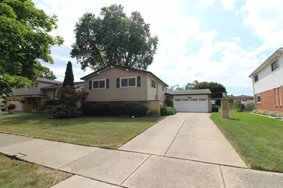 263 Norman Court, Des Plaines, IL 60016 - Photo 1