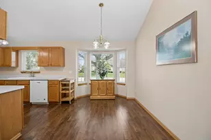 1880 Willow Cir Dr, Crest Hill, IL 60403 - Photo 7