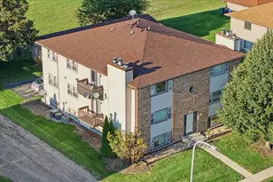 1056 Manchester Ct, South Elgin, IL 60177 - Photo 23