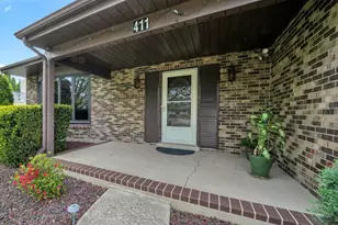411 Arlington Ave, Westmont, IL 60559 - Photo 3