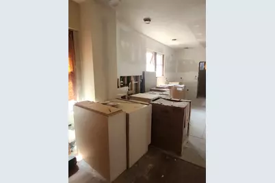 8846 S Parnell Avenue, Chicago, IL 60620 - Photo 5