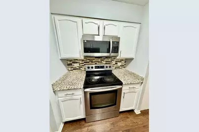 701 Forum Square #409, Glenview, IL 60025 - Photo 9