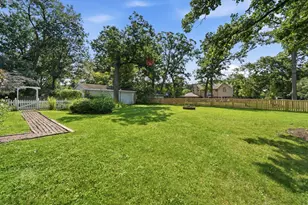 309 Forest Knoll Rd, Lake Bluff, IL 60044 - Photo 21