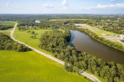 1095 W State Route 113 Route, Kankakee, IL 60901 - Photo 3