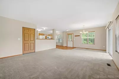 2471 Stoughton Circle #2471, Aurora, IL 60502 - Photo 9