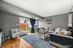 114 Presidential Blvd, Oswego, IL 60543 - Photo 5