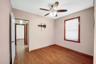 12151 Greenwood Ave, Blue Island, IL 60406 - Photo 9