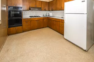 2128 N 72nd Ct, Elmwood Park, IL 60707 - Photo 5