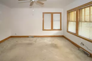 2128 N 72nd Ct, Elmwood Park, IL 60707 - Photo 3