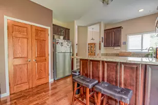 905 Chelsea Ct, Aurora, IL 60504 - Photo 9