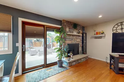 674 Sycamore Lane, Wheeling, IL 60090 - Photo 9