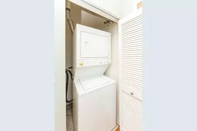 950 W Leland Avenue #404, Chicago, IL 60640 - Photo 9