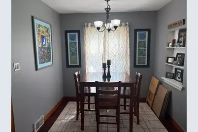 915 N 10th Street, Rochelle, IL 61068 - Photo 9